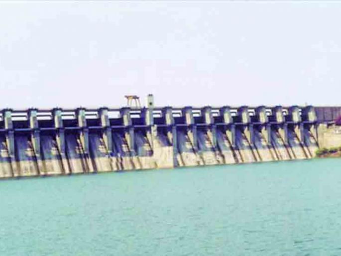 Water shortage in all Maharashtra; Useful water level of 20 percent | संपूर्ण महाराष्ट्रात पाणीबाणी; उपयुक्त पाणीसाठा २० टक्केच, सर्वाधिक झळ मराठवाड्याला Water shortage in all Maharashtra; Useful water level of 20 percent | संपूर्ण महाराष्ट्रात पाणीबाणी; उपयुक्त पाणीसाठा २० टक्केच, सर्वाधिक झळ मराठवाड्याला