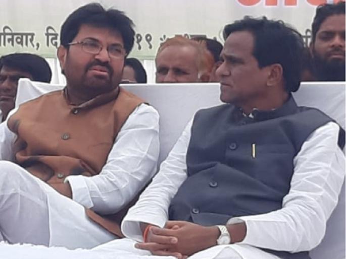 Will Arjun Khotkar really fight for jalana constituency against Raosaheb Danave? | खोतकर खरेच लढणार का? दानवेंचा घाम काढणार का ? Will Arjun Khotkar really fight for jalana constituency against Raosaheb Danave? | खोतकर खरेच लढणार का? दानवेंचा घाम काढणार का ?