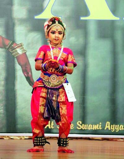 Kuhu from Nagpur wins at International Festival | आंतरराष्ट्रीय महोत्सवात नागपूरच्या कुहूने मारली बाजी  Kuhu from Nagpur wins at International Festival | आंतरराष्ट्रीय महोत्सवात नागपूरच्या कुहूने मारली बाजी