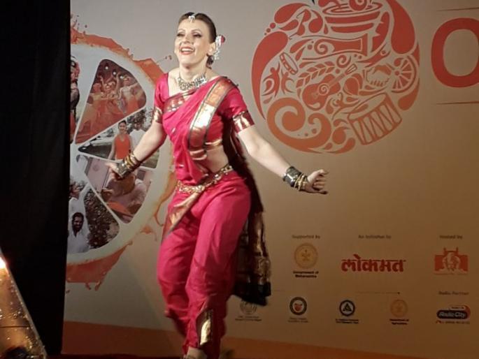 Foreign touched to Kathak and Lavani in World's Orange Festival | वर्ल्ड आॅरेंज फेस्टिव्हलमध्ये कथ्थक व लावणीला विदेशी तडका