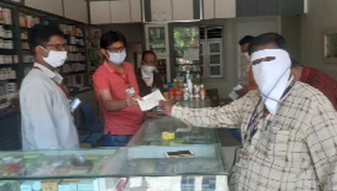 Penalties for professionals who break lockdown rules | लॉकडाउनचे नियम मोडणाऱ्या व्यावसायिकांना दंड