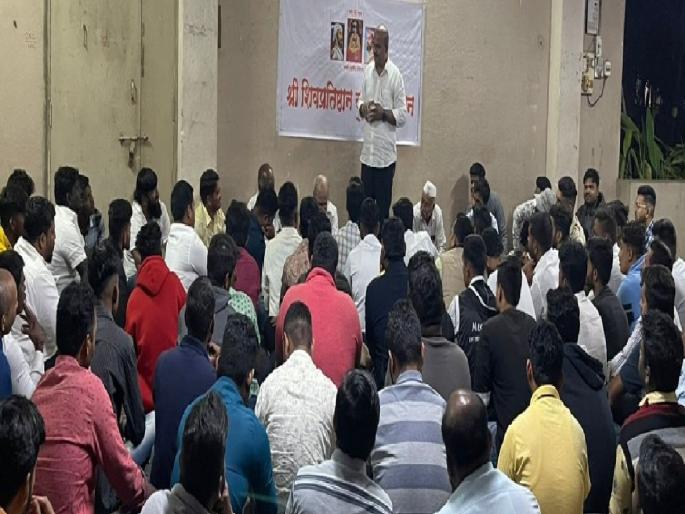 Durga Mata race will be the key issue In Sangli | सांगलीत दुर्गामाता दौडीचा मुद्दा ठरणार कळीचा, वादाचा नेमका मुद्दा जाणून घ्या Durga Mata race will be the key issue In Sangli | सांगलीत दुर्गामाता दौडीचा मुद्दा ठरणार कळीचा, वादाचा नेमका मुद्दा जाणून घ्या