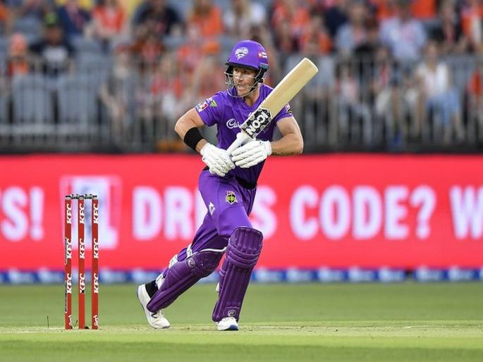 Australian D'Arcy Short brings up his second BBL hundred off 70 balls, hit six in last ball | अखेरचा चेंडू अन् शतकासाठी तीन धावांची गरज; जाणून घ्या ऑस्ट्रेलियन फलंदाजानं काय केलं