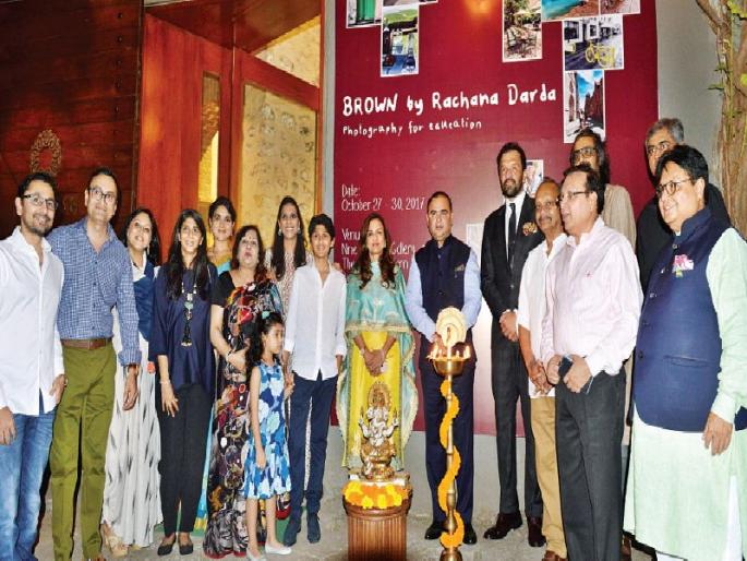 'Brown', 'Little Planet' enhances Kalarikik's appreciation, dignity of dignitaries | ‘ब्राऊन’, ‘लिटल प्लॅनेट’ला कलारसिकांची भरभरून दाद, मान्यवरांची कौतुकाची थाप 'Brown', 'Little Planet' enhances Kalarikik's appreciation, dignity of dignitaries | ‘ब्राऊन’, ‘लिटल प्लॅनेट’ला कलारसिकांची भरभरून दाद, मान्यवरांची कौतुकाची थाप