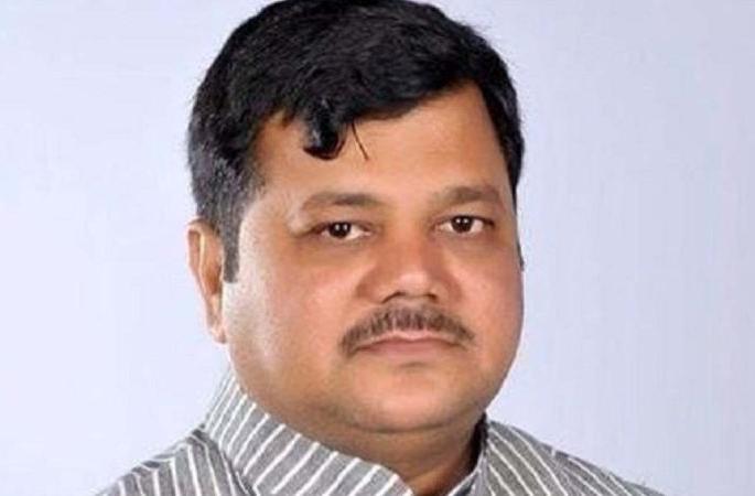 Pravin Darekar Slam Sanjay Raut over Maratha Reservation | संजय राऊत यांना भाजप आणि फडणविसांच्या नावाने शिमगा करणे एवढेच काम - प्रविण दरेकर Pravin Darekar Slam Sanjay Raut over Maratha Reservation | संजय राऊत यांना भाजप आणि फडणविसांच्या नावाने शिमगा करणे एवढेच काम - प्रविण दरेकर