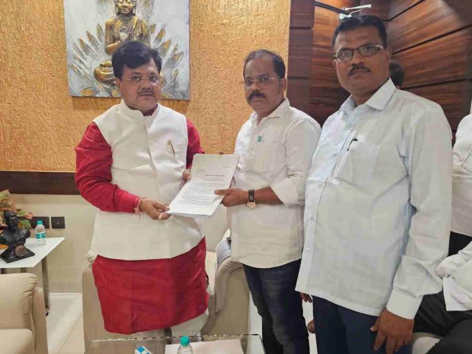 Praveen Margaj's request to Praveen Darekar to provide basic facilities to the residents of Aarey | आरेच्या रहिवाश्यांना मूलभूत सुविधा उपलब्ध करून द्याव्यात, प्रवीण मर्गज यांची प्रवीण दरेकर यांच्याकडे मागणी Praveen Margaj's request to Praveen Darekar to provide basic facilities to the residents of Aarey | आरेच्या रहिवाश्यांना मूलभूत सुविधा उपलब्ध करून द्याव्यात, प्रवीण मर्गज यांची प्रवीण दरेकर यांच्याकडे मागणी