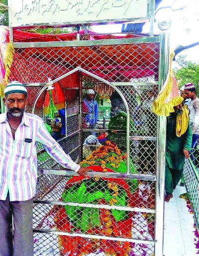 Urs of Khulatabad, from 26th November | खुलताबादचा उरुस २६ नोव्हेंबरपासून Urs of Khulatabad, from 26th November | खुलताबादचा उरुस २६ नोव्हेंबरपासून