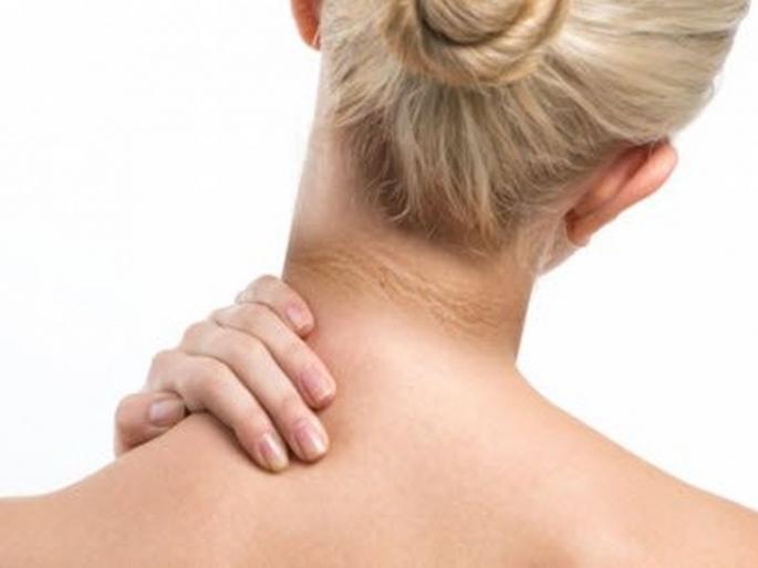 How to improve beauty of neck skin | मानेचा काळपटपणा दूर करून सौंदर्य खुलवण्यासाठी 'या' खास घरगुती टिप्स