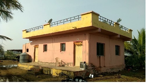 Ajna: Armed robbery in Chakanahalite; Five wounded Lakhas of Lakhpat with five wounded | जत : चकनहळ्ळीत सशस्त्र दरोडा; मारहाणीत पाच जखमी दीड लाखाचा ऐवज लंपास Ajna: Armed robbery in Chakanahalite; Five wounded Lakhas of Lakhpat with five wounded | जत : चकनहळ्ळीत सशस्त्र दरोडा; मारहाणीत पाच जखमी दीड लाखाचा ऐवज लंपास