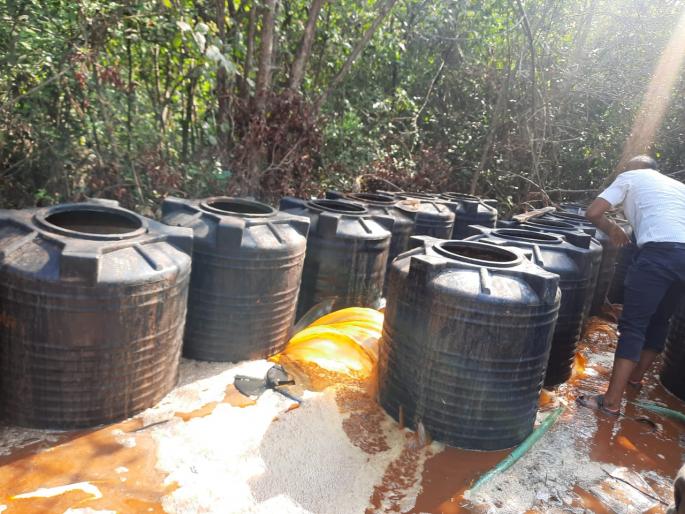 Village liquor production center destroyed in Guhagar | गुहागरात गावठी दारू निर्मिती केंद्र उद्ध्वस्त Village liquor production center destroyed in Guhagar | गुहागरात गावठी दारू निर्मिती केंद्र उद्ध्वस्त