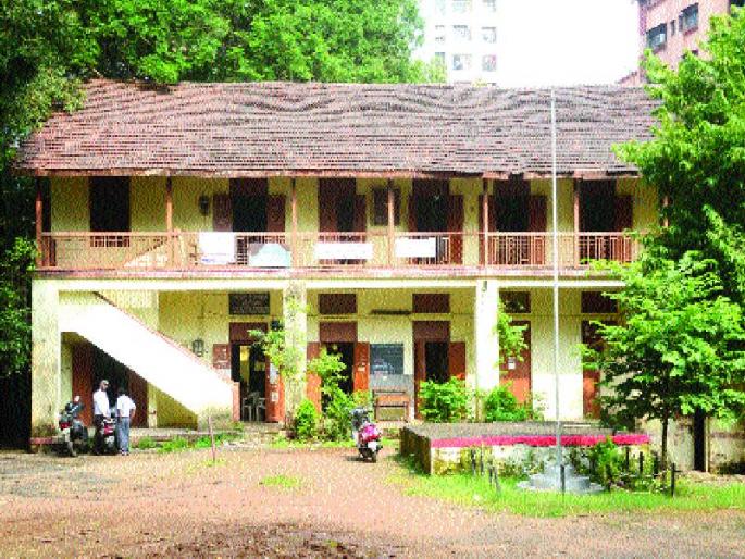 Thane school News | बिल्डरहितासाठी जि.प.ची कन्याशाळा बंद करण्याचा डाव, बी.जे. हायस्कूलचा ठाणे मनपात समायोजनेचा कट Thane school News | बिल्डरहितासाठी जि.प.ची कन्याशाळा बंद करण्याचा डाव, बी.जे. हायस्कूलचा ठाणे मनपात समायोजनेचा कट