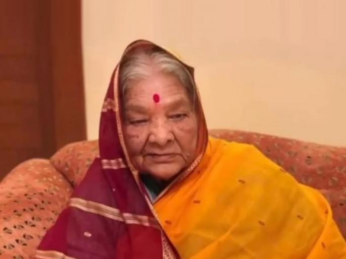 former Minister of State Dattatraya Bharane mother girijabai bharne pass away | माजी मंत्री दत्तात्रय भरणे यांच्या मातोश्रींचे वृद्धापकाळाने निधन former Minister of State Dattatraya Bharane mother girijabai bharne pass away | माजी मंत्री दत्तात्रय भरणे यांच्या मातोश्रींचे वृद्धापकाळाने निधन