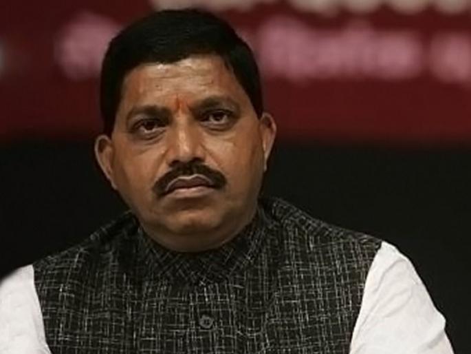 shivsena ex mayor datta dalvi phone tap | ईशान्य मुंबईतील शिवसैनिकांचा वाद चव्हाट्यावर, सेना पदाधिकाऱ्याची हकालपट्टी shivsena ex mayor datta dalvi phone tap | ईशान्य मुंबईतील शिवसैनिकांचा वाद चव्हाट्यावर, सेना पदाधिकाऱ्याची हकालपट्टी