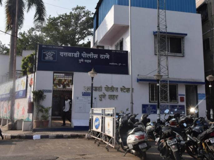 A man was killed by a stone on his head near Dandekar bridge in Pune city | Pune Crime: पुणे शहरातील दांडेकर पुलाजवळ डोक्यात दगड घालून एकाचा खून A man was killed by a stone on his head near Dandekar bridge in Pune city | Pune Crime: पुणे शहरातील दांडेकर पुलाजवळ डोक्यात दगड घालून एकाचा खून