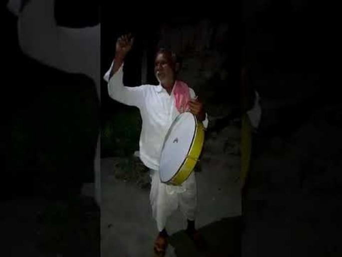 Buldana: A unique concept for the release of elephants; If there is no toilet, grain supply will stop! | बुलडाणा : हगणदरीमुक्तीसाठी अनोखी शक्कल; शौचालय नसल्यास धान्य पुरवठा होणार बंद! Buldana: A unique concept for the release of elephants; If there is no toilet, grain supply will stop! | बुलडाणा : हगणदरीमुक्तीसाठी अनोखी शक्कल; शौचालय नसल्यास धान्य पुरवठा होणार बंद!