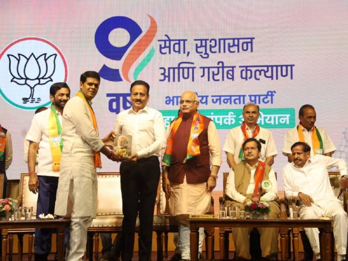 Not only Kalyan, but Thane is ours; Role of BJP leaders in the meeting | केवळ कल्याणच नव्हे, तर ठाणेही आमचेच; मेळाव्यात भाजप नेत्यांची भूमिका Not only Kalyan, but Thane is ours; Role of BJP leaders in the meeting | केवळ कल्याणच नव्हे, तर ठाणेही आमचेच; मेळाव्यात भाजप नेत्यांची भूमिका