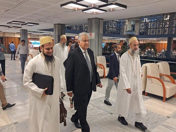 dawoodi-bohra-community-seeks-exemption-from-waqf-Act | वक्फची शक्ती कमकुवत बनवते, या मुस्लीम वर्गाने केली वक्फ कायद्यापासून बाहेर ठेवण्याची मागणी dawoodi-bohra-community-seeks-exemption-from-waqf-Act | वक्फची शक्ती कमकुवत बनवते, या मुस्लीम वर्गाने केली वक्फ कायद्यापासून बाहेर ठेवण्याची मागणी