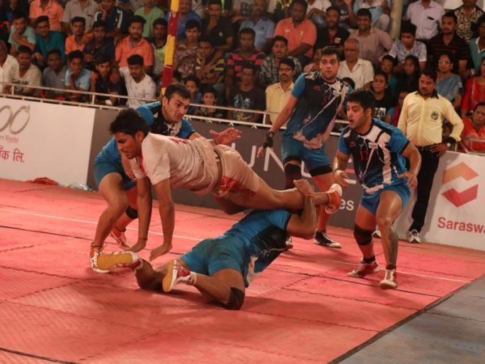 MLA Kabaddi Kabaddi: Maharashtra Police defeats Army | आमदार चषक कबड्डी : महाराष्ट्र पोलीसांची आर्मीवर मात