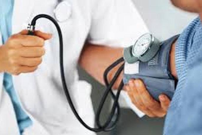 More than corona, high blood pressure, diabetes and kidney disease! | कोरोनापेक्षा उच्चरक्तदाब, मधुमेह अन् किडनी विकाराचेच अधिक ! More than corona, high blood pressure, diabetes and kidney disease! | कोरोनापेक्षा उच्चरक्तदाब, मधुमेह अन् किडनी विकाराचेच अधिक !