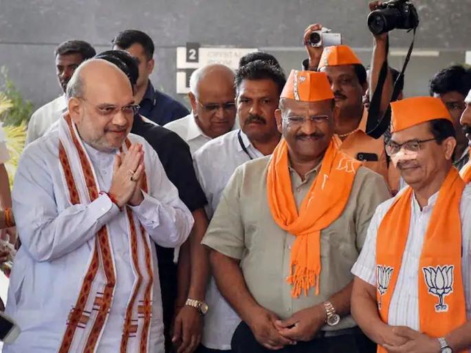 Congress MLa seat, claimed by 35 BJP leaders in Modasa; Ticket trouble in Gujarat Election | काँग्रेसची सीट, त्यावर भाजपाच्या ३५ नेत्यांनी दावा ठोकला; गुजरातमध्ये तिकीटावरून पेच... Congress MLa seat, claimed by 35 BJP leaders in Modasa; Ticket trouble in Gujarat Election | काँग्रेसची सीट, त्यावर भाजपाच्या ३५ नेत्यांनी दावा ठोकला; गुजरातमध्ये तिकीटावरून पेच...