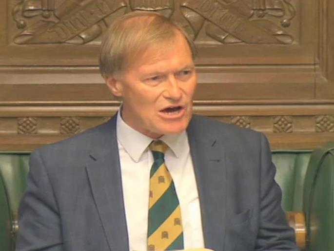 British lawmaker David Amess died in knife attack at constituency meeting | David Amess Attack: ब्रिटनमध्ये खासदार डेविड एमेस यांच्यावर चाकूहल्ला; हॉस्पिटलमध्ये निधन British lawmaker David Amess died in knife attack at constituency meeting | David Amess Attack: ब्रिटनमध्ये खासदार डेविड एमेस यांच्यावर चाकूहल्ला; हॉस्पिटलमध्ये निधन