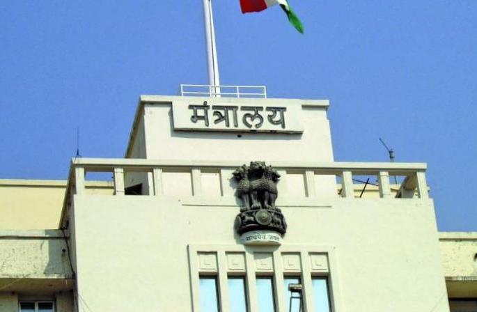 Coronavirus: Inhibitory decision postponed; It will take time to arrange the staff | Coronavirus: मुंबईतील कर्मचाऱ्यांना प्रतिबंध करणारा केडीएमसीचा निर्णय स्थगित