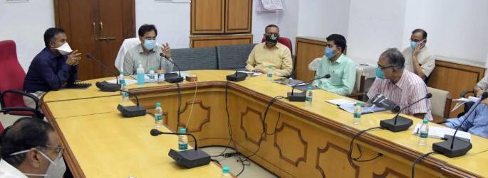 Administration alert, keep the health system ready: Dr. Sanjeev Kumar | प्रशासन अलर्ट, आरोग्य यंत्रणा सज्ज ठेवा : डॉ. संजीव कुमार Administration alert, keep the health system ready: Dr. Sanjeev Kumar | प्रशासन अलर्ट, आरोग्य यंत्रणा सज्ज ठेवा : डॉ. संजीव कुमार