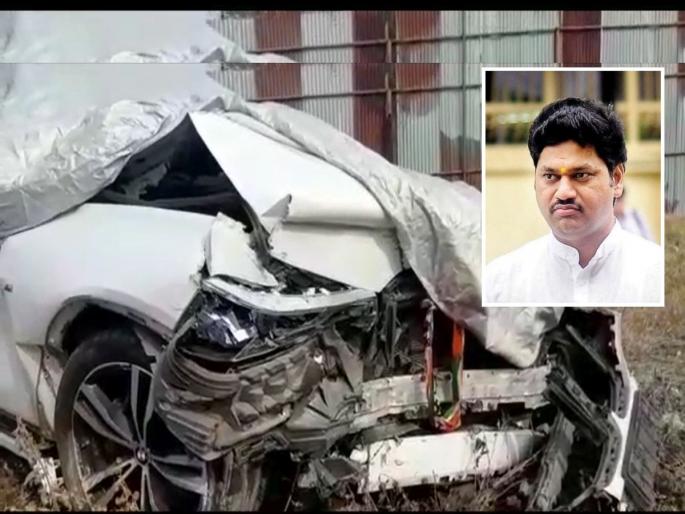 Dhananjay Munde will be shifted to Mumbai by air ambulance; Major damage to the front of the car in an accident | Video: धनंजय मुंडेंना एअर अ‍ॅम्बुलन्सने मुंबईला हलविणार; अपघातात कारच्या पुढील भागाचे मोठे नुकसान