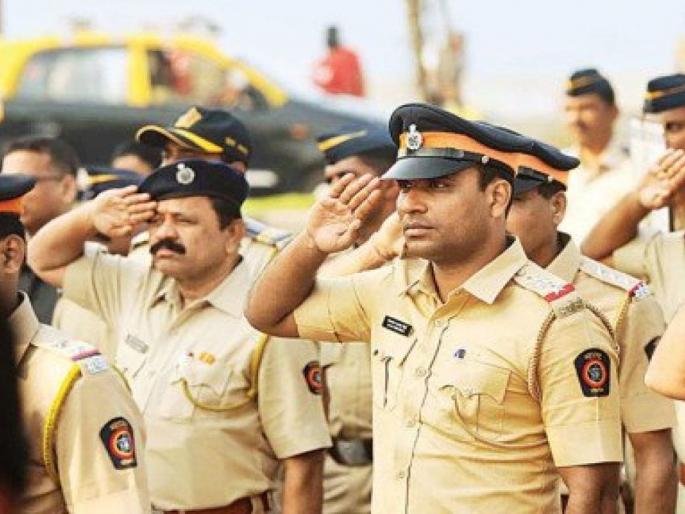 Promotion of Inspectors on the verge of retirement; 152 officers will benefit | निवृत्तीच्या उंबरठ्यावरील निरीक्षकांना बढती; १५२ अधिकाऱ्यांना होणार फायदा Promotion of Inspectors on the verge of retirement; 152 officers will benefit | निवृत्तीच्या उंबरठ्यावरील निरीक्षकांना बढती; १५२ अधिकाऱ्यांना होणार फायदा