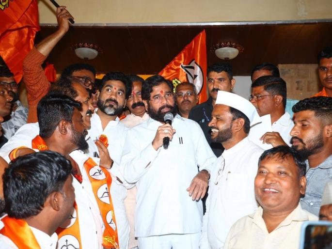shiv sena strength increased in ahilyanagar and tuljapur a top leader join party in the presence of deputy cm eknath shinde | अहिल्यानगर, तुळजापूरमध्ये शिवसेनेची ताकद वाढली; एकनाथ शिंदेंच्या उपस्थितीत मोठे पक्षप्रवेश shiv sena strength increased in ahilyanagar and tuljapur a top leader join party in the presence of deputy cm eknath shinde | अहिल्यानगर, तुळजापूरमध्ये शिवसेनेची ताकद वाढली; एकनाथ शिंदेंच्या उपस्थितीत मोठे पक्षप्रवेश