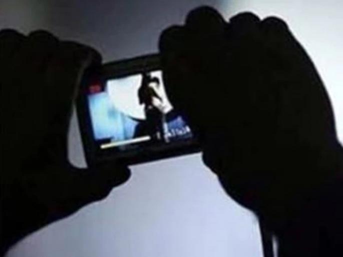 Video made after rape woman getting job accused received respect collector | Video made after rape woman : नोकरी देतो सांगत आधी बलात्कार, मग बनवला व्हिडीओ; जिल्हाधिकाऱ्यांकडून सन्मानित होता आरोपी Video made after rape woman getting job accused received respect collector | Video made after rape woman : नोकरी देतो सांगत आधी बलात्कार, मग बनवला व्हिडीओ; जिल्हाधिकाऱ्यांकडून सन्मानित होता आरोपी