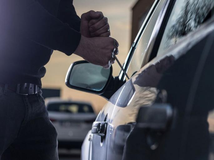 Thieves' car stolen in Navi Mumbai city; 350 incidents in last four months | नवी मुंबई शहरात वाहनचोरांची गाडी सुसाट; मागील चार महिन्यांत ३५० घटना Thieves' car stolen in Navi Mumbai city; 350 incidents in last four months | नवी मुंबई शहरात वाहनचोरांची गाडी सुसाट; मागील चार महिन्यांत ३५० घटना