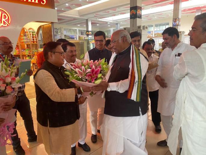 If the Congress government comes, we will do a caste-wise census; Mallikarjun Kharge's assurance | काँग्रेसचे सरकार आल्यास जातीनिहाय जनगणना करू; मल्लिकार्जून खरगे यांचे आश्वासन If the Congress government comes, we will do a caste-wise census; Mallikarjun Kharge's assurance | काँग्रेसचे सरकार आल्यास जातीनिहाय जनगणना करू; मल्लिकार्जून खरगे यांचे आश्वासन