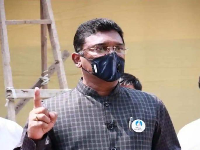 ED summons Pratap Saranaik; Inquiries called at 11 am | प्रताप सरनाईकांना ईडीचे समन्स; 11 वाजता बोलावले चौकशीला ED summons Pratap Saranaik; Inquiries called at 11 am | प्रताप सरनाईकांना ईडीचे समन्स; 11 वाजता बोलावले चौकशीला