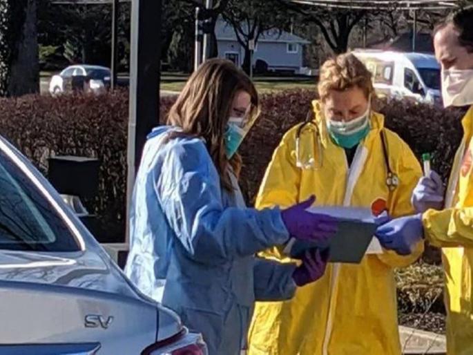 Drive-through test begins in the United States; Corona patients will get information immediately | अमेरिकेत सुरू झालं ‘ड्राईव्ह थ्रू टेस्ट’; कोरोना रुग्णांची लगेच मिळणार माहिती Drive-through test begins in the United States; Corona patients will get information immediately | अमेरिकेत सुरू झालं ‘ड्राईव्ह थ्रू टेस्ट’; कोरोना रुग्णांची लगेच मिळणार माहिती