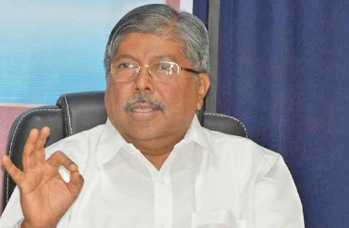 maharashtra bjp chief chandrakant patil on mahavikas aghadi government | महाराष्ट्रात आघाडीचे नव्हे तर एखाद्या टोळीचे राज्य : चंद्रकांत पाटील