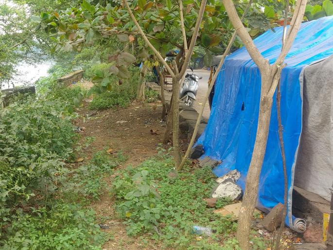 Varhal Lake in Bhiwandi Joggers Track became a hangout for alcoholics; Municipal administration neglect | भिवंडीतील वऱ्हाळ तलाव जॉगर्स ट्रॅक बनला मद्यपींचा अड्डा; मनपा प्रशासनाचे दुर्लक्ष