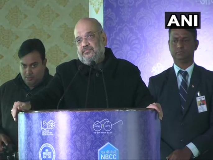 Kejriwal taking credit of central government work; says Amit Shah | केंद्र सरकारच्या कामाचं क्रेडीट घेतायत केजरीवाल; अमित शाह यांचा आरोप Kejriwal taking credit of central government work; says Amit Shah | केंद्र सरकारच्या कामाचं क्रेडीट घेतायत केजरीवाल; अमित शाह यांचा आरोप