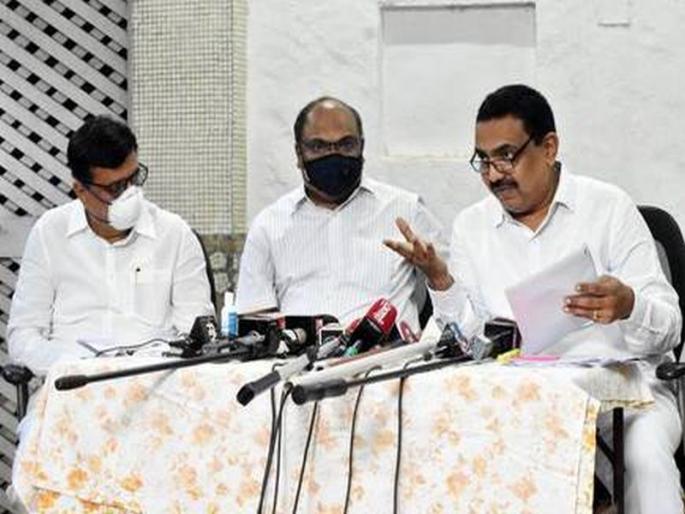 Unity due to scattered grand alliance Fadnavis! | विखुरलेली महाआघाडी फडणवीसांमुळे एकसंघ! Unity due to scattered grand alliance Fadnavis! | विखुरलेली महाआघाडी फडणवीसांमुळे एकसंघ!