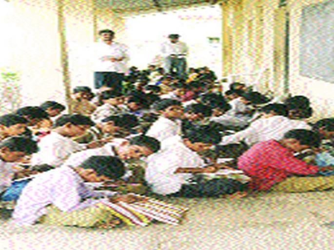 How will the school bells ring in the state on June 15 ?; Refuse to send children to school | १५ जूनला कशी वाजणार राज्यातील शाळांची घंटा?; मुलांना शाळेत पाठविण्यास नकार How will the school bells ring in the state on June 15 ?; Refuse to send children to school | १५ जूनला कशी वाजणार राज्यातील शाळांची घंटा?; मुलांना शाळेत पाठविण्यास नकार