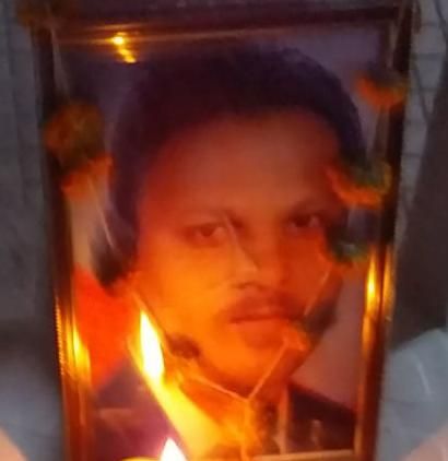 The youth of Nagpur died in dawn | नागपुरातील तरुणाचा बडनेऱ्यात मृत्यू The youth of Nagpur died in dawn | नागपुरातील तरुणाचा बडनेऱ्यात मृत्यू