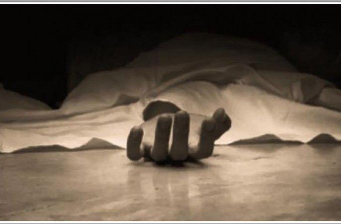 Mother's suicide under stress of child's mental illness | मुलाच्या मानसिक आजाराच्या तणावात आईची आत्महत्या Mother's suicide under stress of child's mental illness | मुलाच्या मानसिक आजाराच्या तणावात आईची आत्महत्या