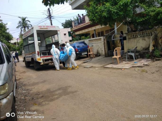 Corona virus in Nagpur: 59 positive patients die in a single day in Nagpur | CoronaVirus in Nagpur : नागपुरात एकाच दिवसात ५९ पॉझिटिव्ह रुग्णांचा मृत्यू Corona virus in Nagpur: 59 positive patients die in a single day in Nagpur | CoronaVirus in Nagpur : नागपुरात एकाच दिवसात ५९ पॉझिटिव्ह रुग्णांचा मृत्यू