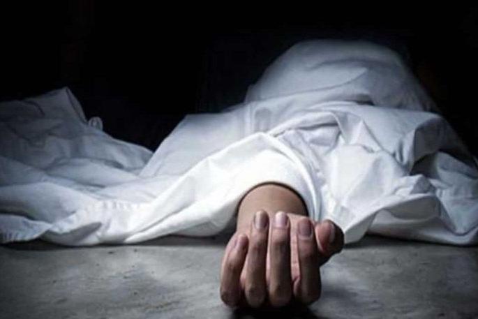 Ran after the kite, crushed under the train | पतंगाच्या मागे धावला, रेल्वेखाली चिरडला