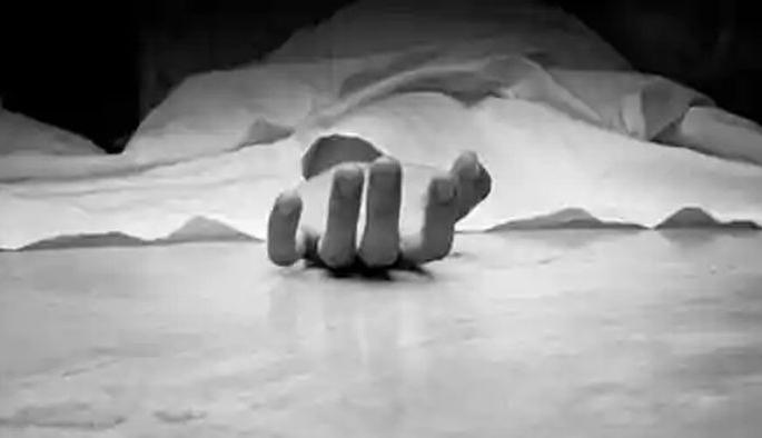 Old woman dies after brother's death | भावाच्या निधनामुळे दु:खी वृद्ध महिलेचा मृत्यू Old woman dies after brother's death | भावाच्या निधनामुळे दु:खी वृद्ध महिलेचा मृत्यू