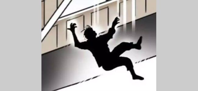 The death of the worker on the Metro work in Nagpur | नागपुरात मेट्रोच्या कामावरील मजुराचा करुण अंत The death of the worker on the Metro work in Nagpur | नागपुरात मेट्रोच्या कामावरील मजुराचा करुण अंत