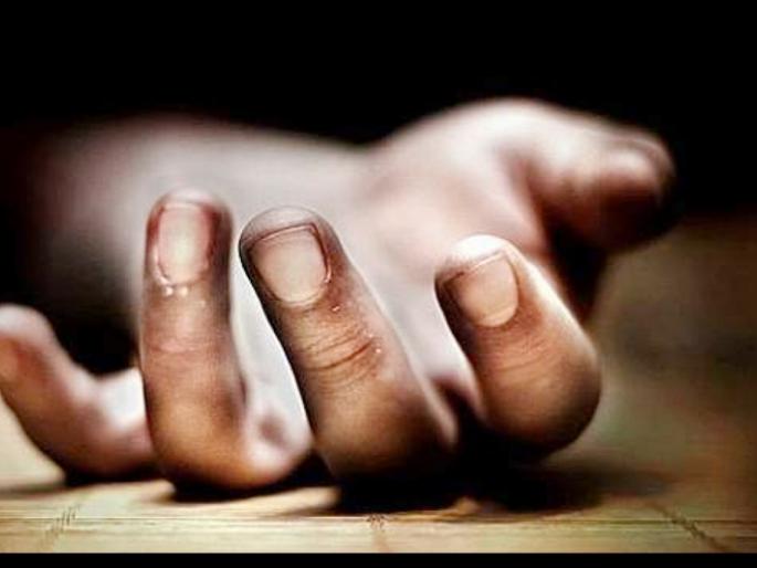 Corona cremation at Haglore Cemetery; However, the cremation took place in Solapur | कोरोना मृताचे हगलूरच्या स्मशानभूमीत दहन; नोंद मात्र सोलापुरात अंत्यसंस्कार झाल्याची Corona cremation at Haglore Cemetery; However, the cremation took place in Solapur | कोरोना मृताचे हगलूरच्या स्मशानभूमीत दहन; नोंद मात्र सोलापुरात अंत्यसंस्कार झाल्याची