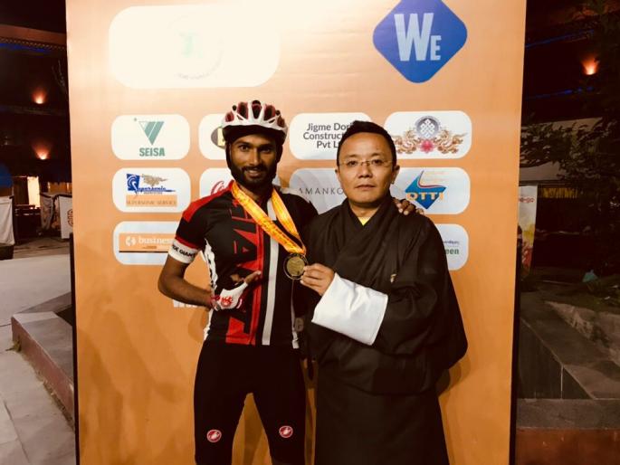 Two Nashikar cyclists completed their death race | दोघा नाशिककर सायकलीस्ट्सने पूर्ण केली डेथ रेस Two Nashikar cyclists completed their death race | दोघा नाशिककर सायकलीस्ट्सने पूर्ण केली डेथ रेस