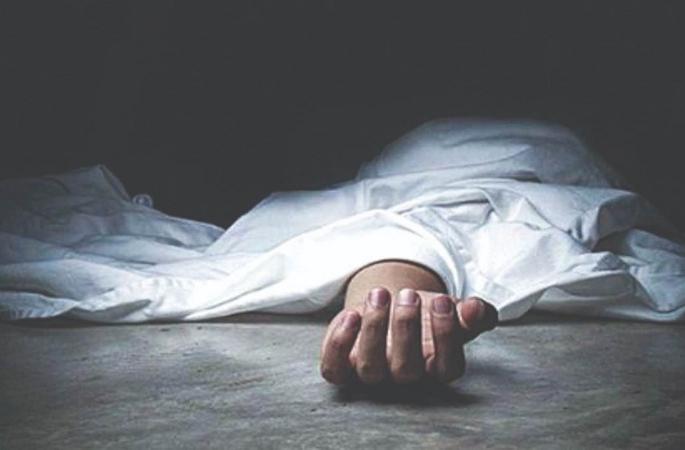 Death of a pilgrim in Sataranjipur, Nagpur: Corona's suspicion | नागपूरच्या सतरंजीपुऱ्यातील फिरस्त्याचा मृत्यू : कोरोनाचा संशय Death of a pilgrim in Sataranjipur, Nagpur: Corona's suspicion | नागपूरच्या सतरंजीपुऱ्यातील फिरस्त्याचा मृत्यू : कोरोनाचा संशय