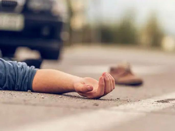 student died in accident after truck collided with cycle in nagpur | ...अन् परीक्षेसाठी निघालेल्या विद्यार्थ्यानं घरासमोर प्राण सोडला; ट्रकच्या धडकेत करुण अंत